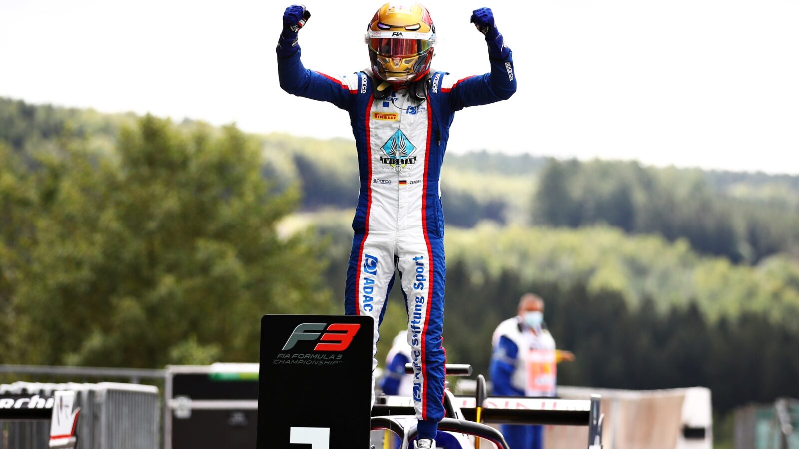 Formel-3: Zendeli rast zu dominantem ersten F3-Sieg