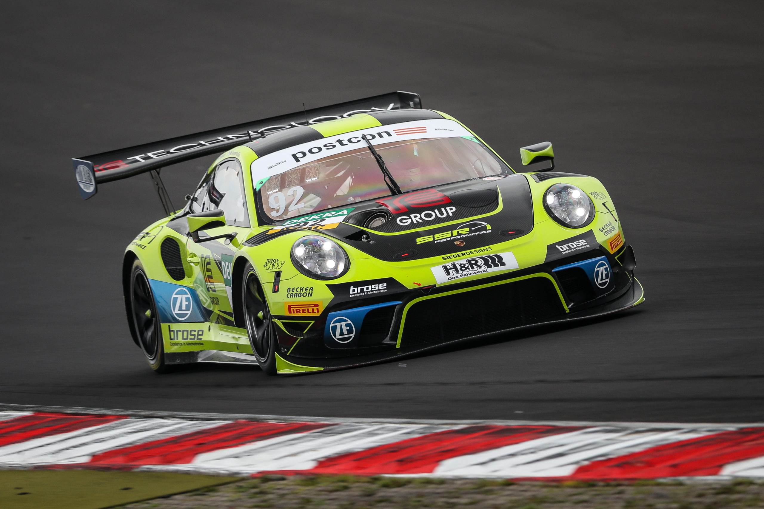 ADAC GT Masters #92 Porsche 911 GT3 R, SSR Performance: Christian Engelhart, Michael Ammermüller