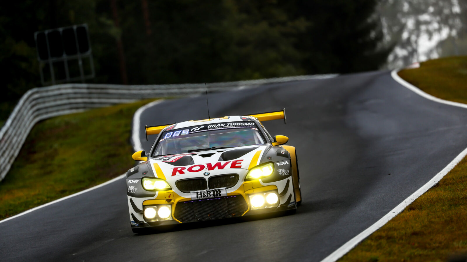 24 Stunden Nürburgring: ROWE Racing BMW gewinnt 24 Stunden Rennen