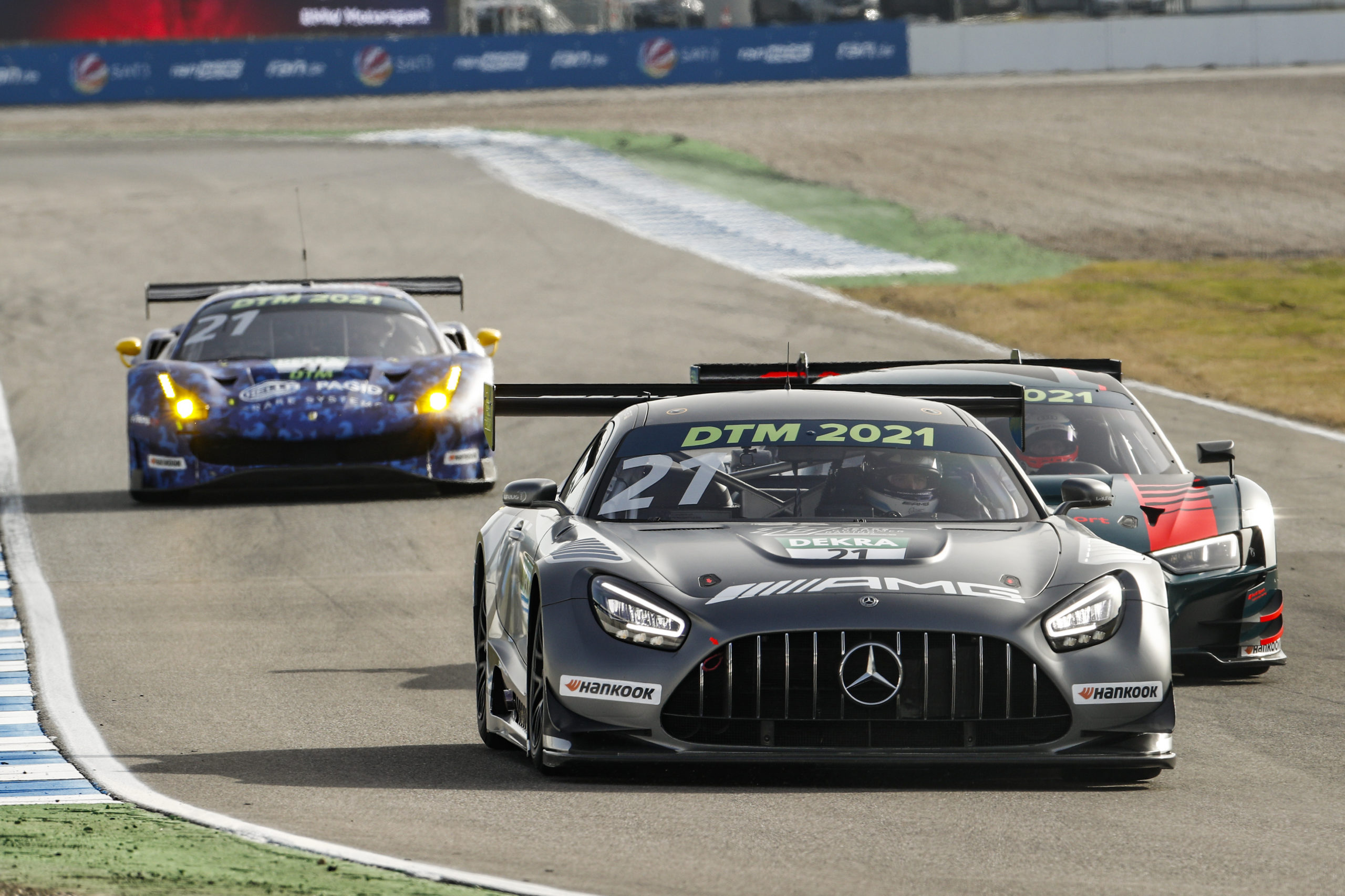 Mercedes-AMG Motorsport erweitert internationales GT-Engagement und geht mit Kundenteams auch in der DTM an den Start