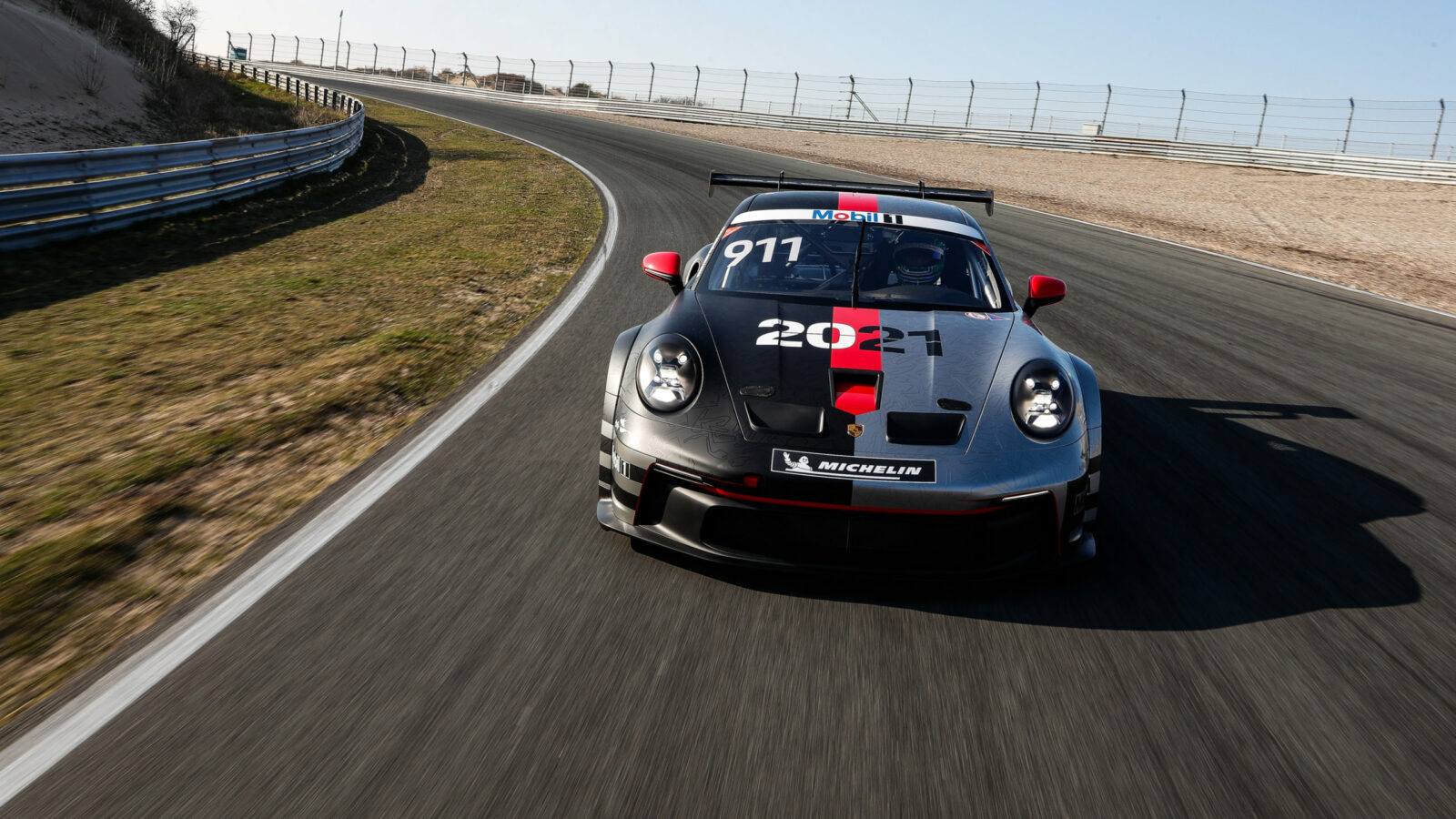 Sportwagen: Porsche Mobil 1 Supercup setzt auf erneuerbare Kraftstoffe