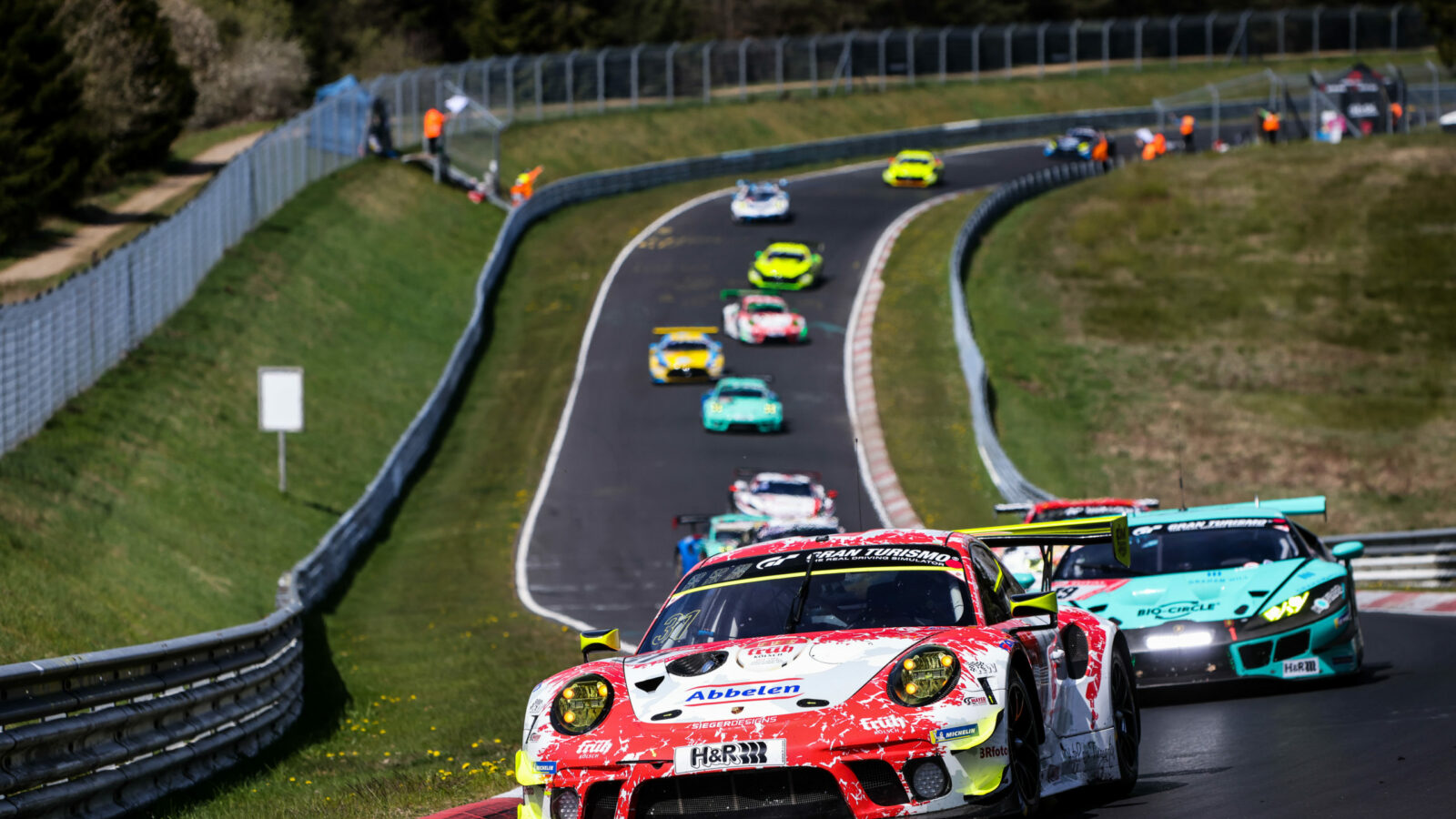 Porsche-Doppelsieg bei 24h Nürburgring Qualifikationsrennen