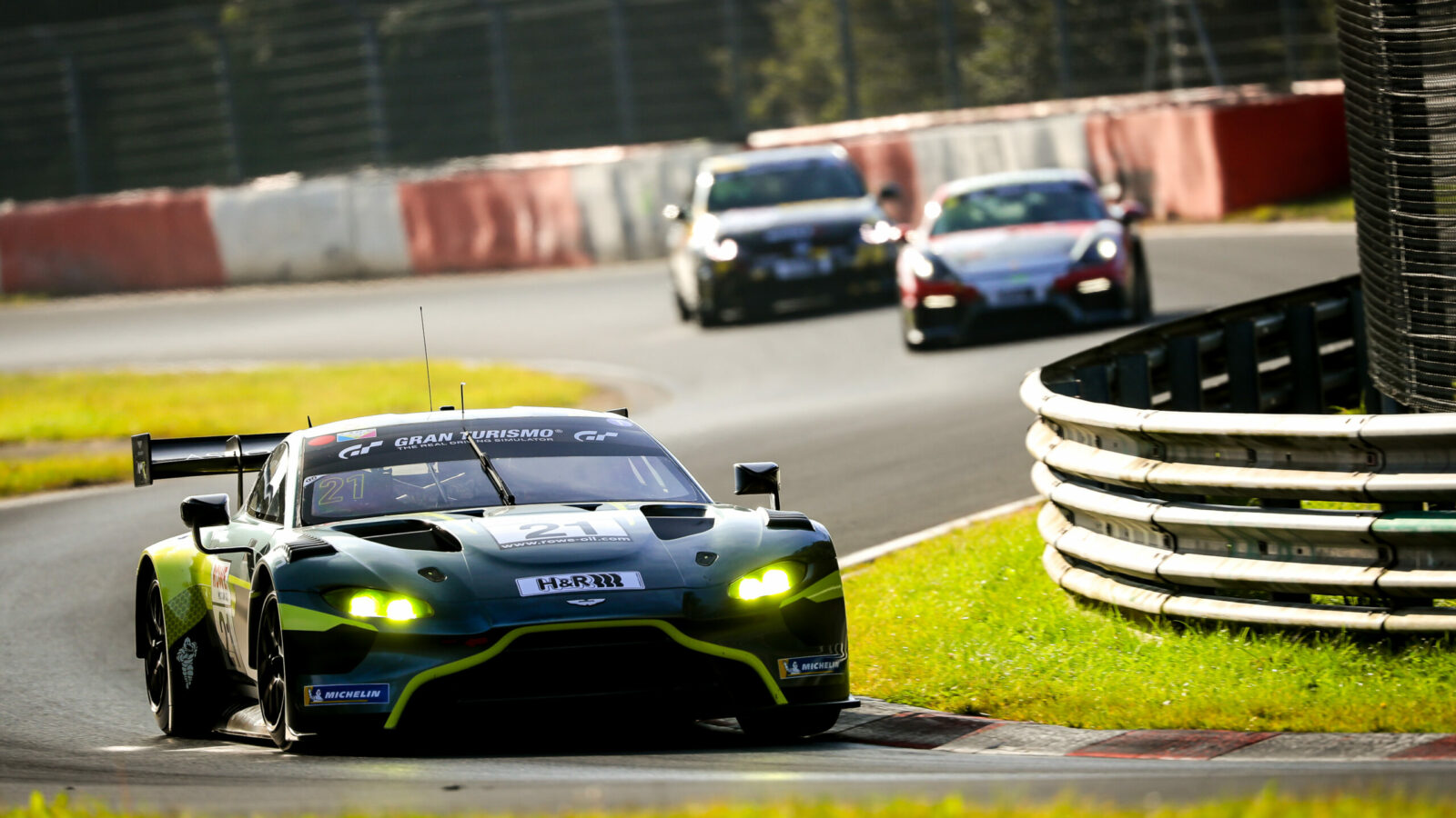 NLS: Aston Martin siegt bei NLS8