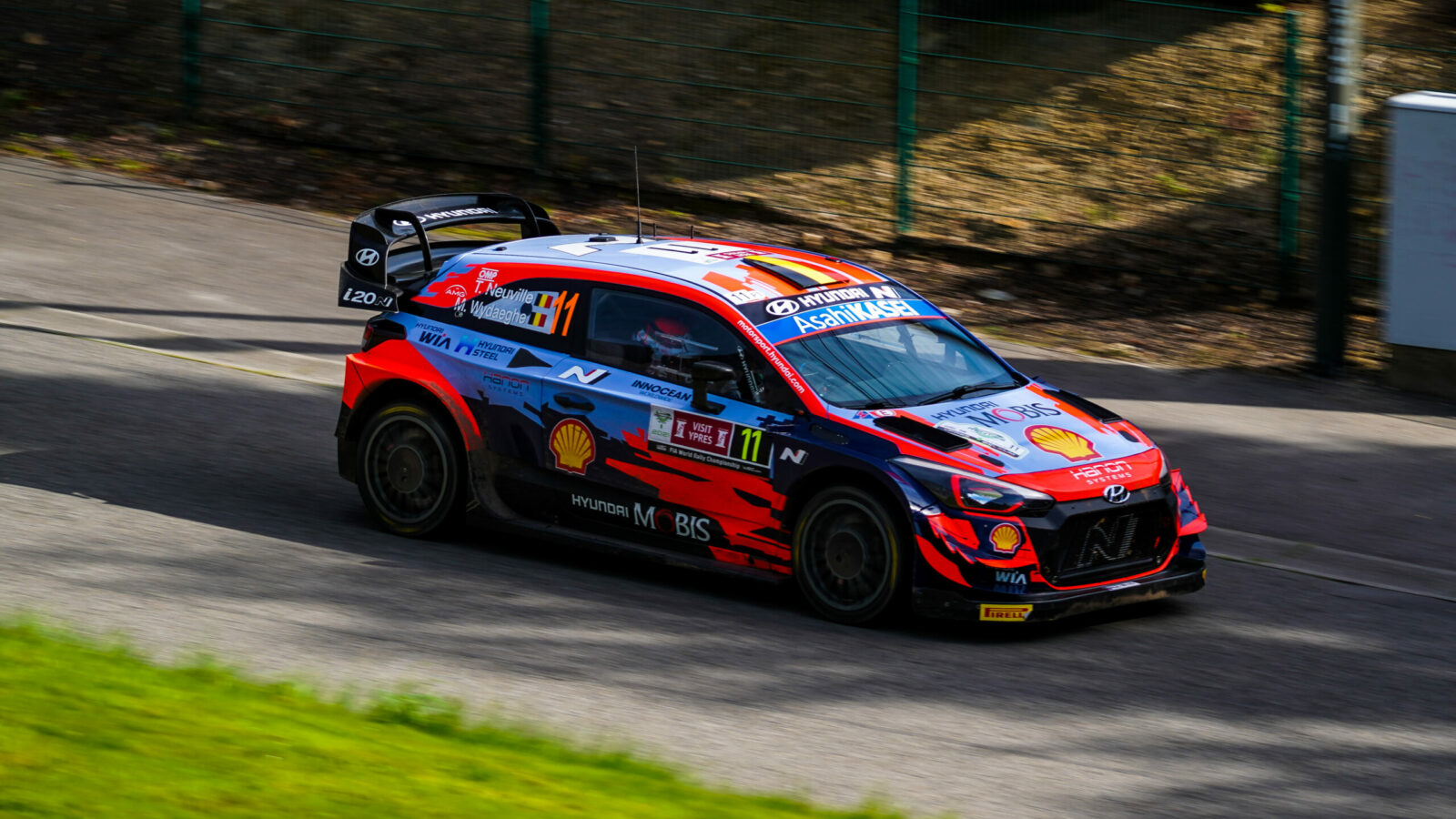 Thierry Neuville wins in Belgium