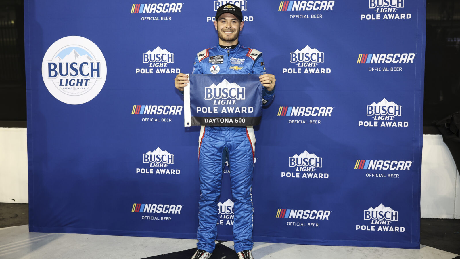 Kyle Larson on P1 at Daytona – Villeneuve qualified